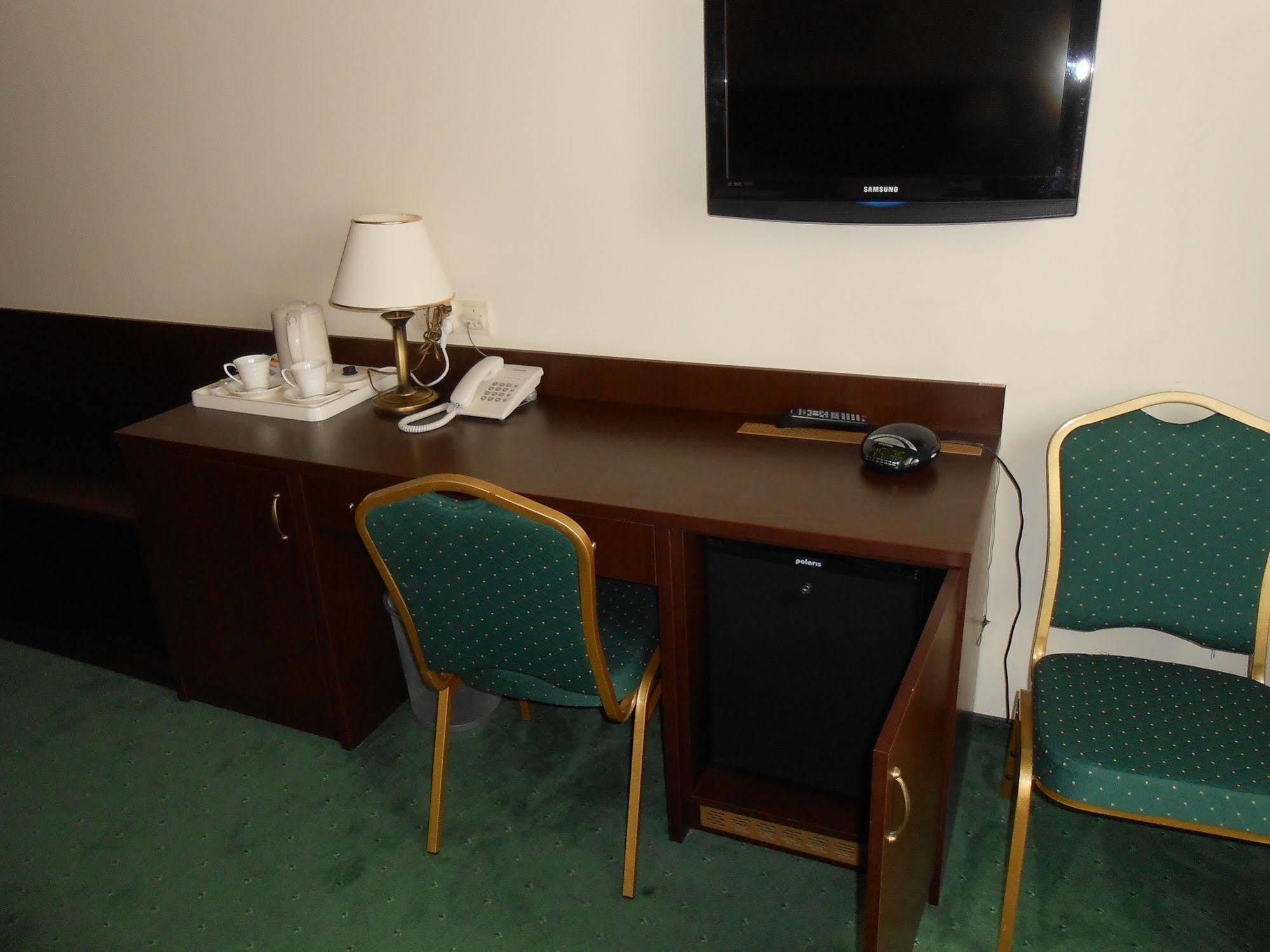 Hotel Koch Kętrzyn Kültér fotó